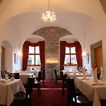 Schloss Ξενοδοχείο 3*