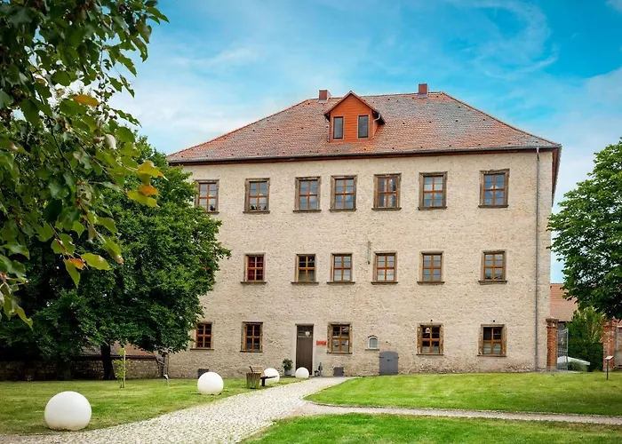 Hotel Schloss 3*
